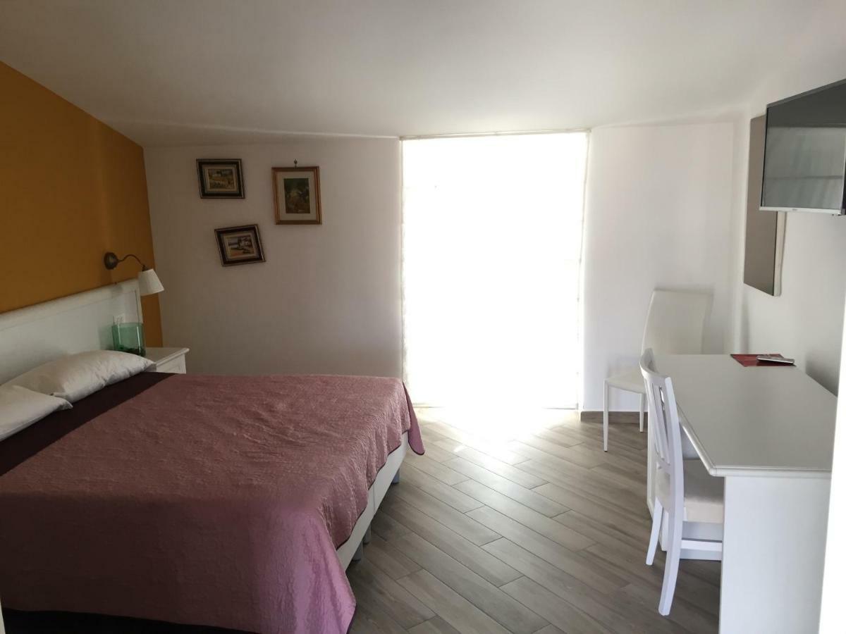 Residenza Murat Caserta Eksteriør billede